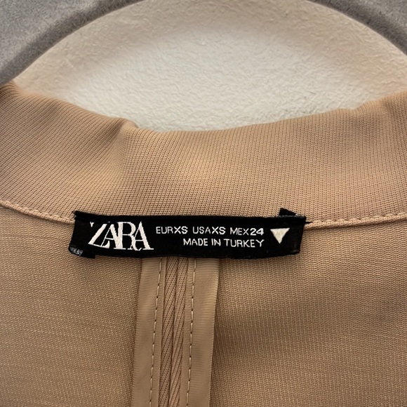 Zara Cropped Blazer - Picture 4 of 8